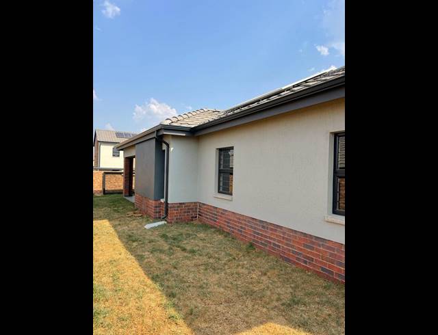 3 BEDROOM PROPERTY TO RENT IN LION PRIDE